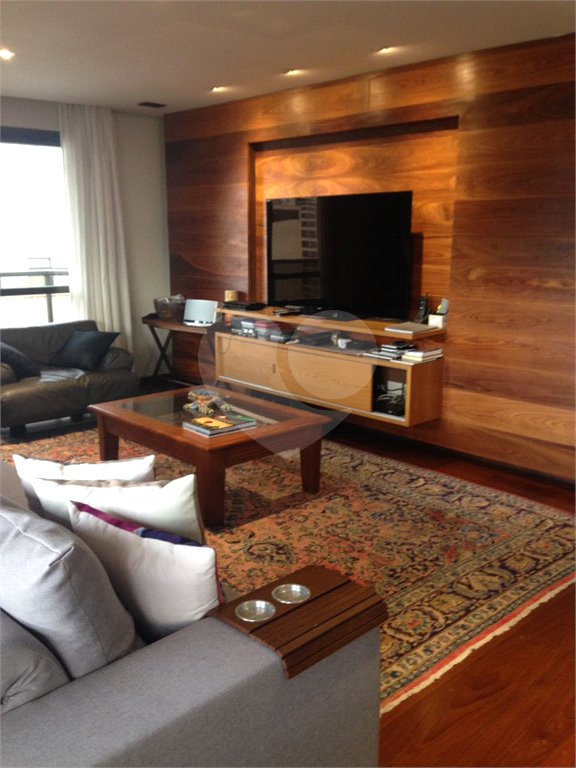 Apartamento à venda com 4 quartos, sendo 3 suítes, em Santana, São Paulo, SP