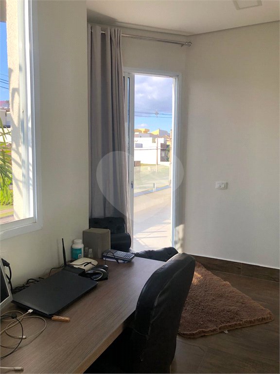 Casa à venda com 3 quartos, sendo 1 suíte,  no condomínio Costa das Areias, Salto - SP