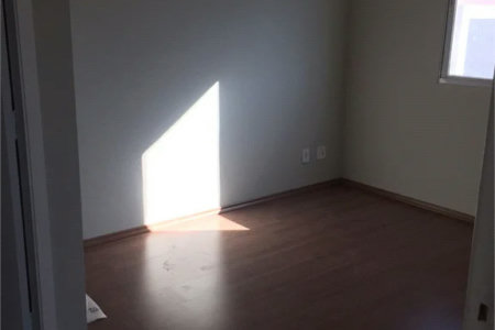 Apartamento à venda com 3 quartos, sendo 1 suíte, em Parque Reboucas, São Paulo, SP