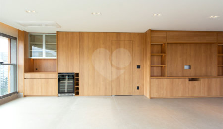Apartamento à venda ou para alugar com 3 suítes em Moema, São Paulo, SP