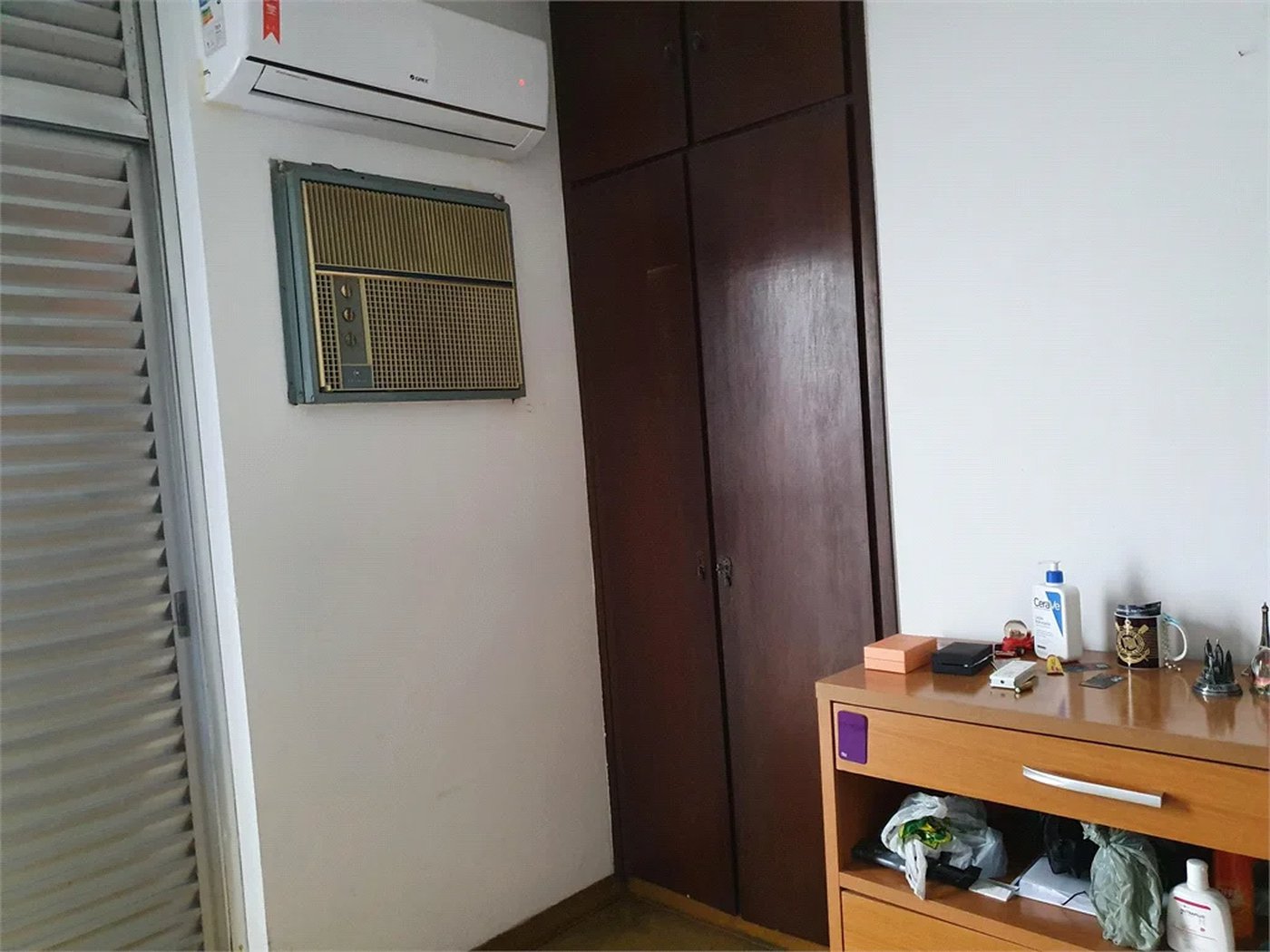 Casa à venda com 5 quartos, sendo 1 suíte, em Vila Romana, São Paulo, SP