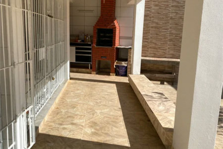 Sobrado à venda com 4 quartos, sendo 2 suítes, em Paraisópolis, São Paulo, SP