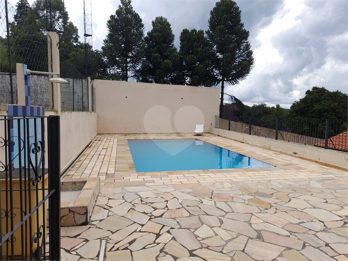 Casa à venda com 3 quartos, sendo 1 suíte, em Área Rural de Serra Negra, Serra Negra, SP