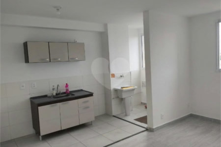Apartamento à venda com 2 quartos em Guaiaúna, São Paulo, SP