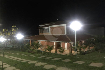 Chácara à venda com 3 quartos, sendo 1 suíte, no Centro, Araçoiaba da Serra, SP