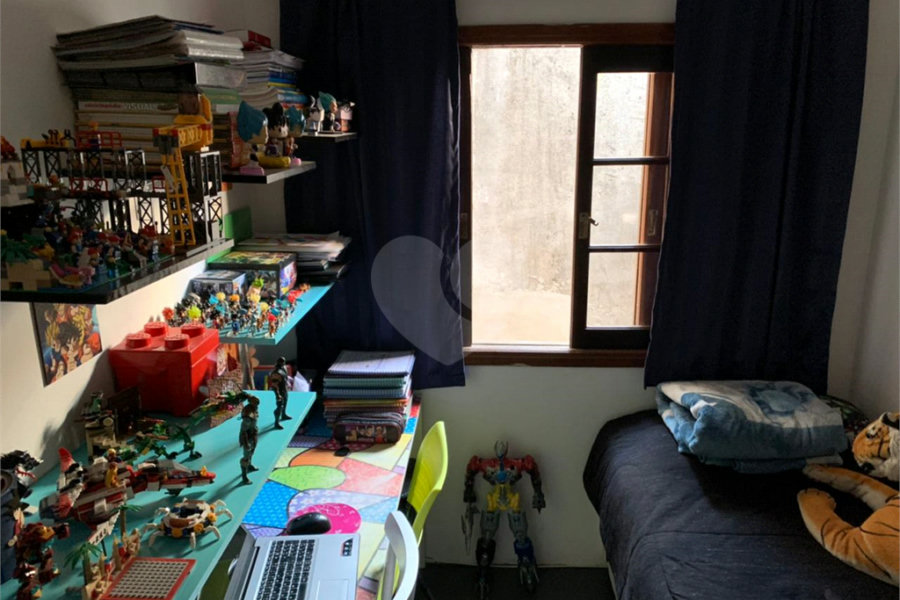 Sobrado à venda com 4 quartos, sendo 1 suíte, em Jardim São Paulo(zona Norte), São Paulo, SP