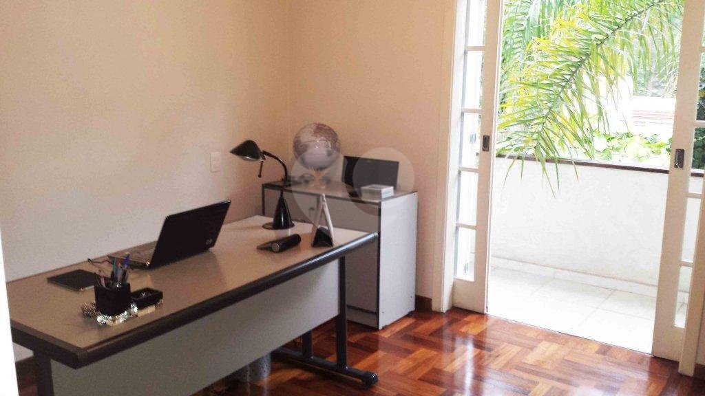 Sobrado à venda com 4 quartos, sendo 2 suítes, em Jardim Marajoara, São Paulo, SP