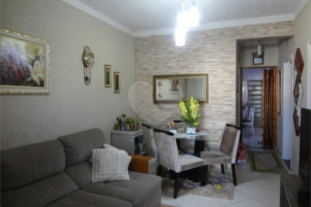 Casa à venda com 3 quartos, sendo 1 suíte, em Vila Medeiros, São Paulo, SP