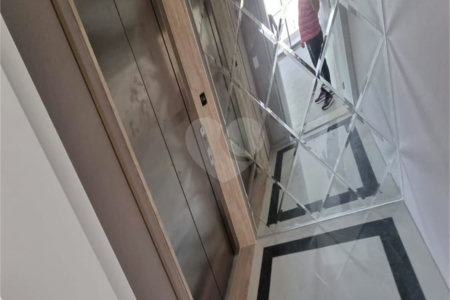 Apartamento à venda com 3 suítes em Moema, São Paulo, SP