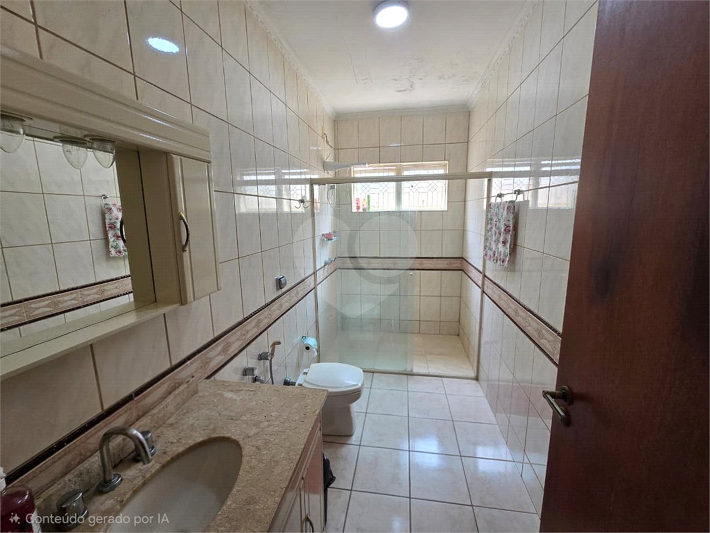 Casa à venda com 3 quartos, sendo 1 suíte,  em Jardim Shangri-lá, Itapetininga, SP