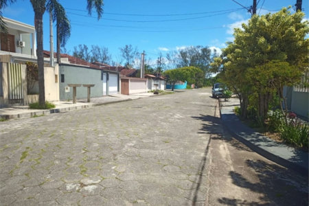 Casa com 3 dormitórios à venda, 132 m² por R$ 530.000,00 - Balneário Marambaia - Itanhaém/SP