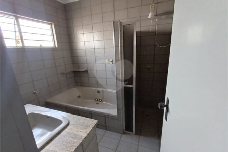 Casa à venda ou para alugar com 6 quartos, sendo 2 suítes, em Jardim Itália, Itapetininga, SP