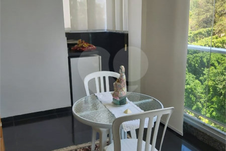 Apartamento à venda com 3 quartos, sendo 2 suítes, em Vila Andrade, São Paulo, SP