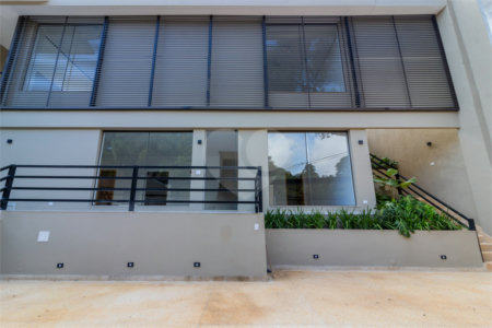 Casa à venda com 4 quartos, sendo 1 suíte, em Jardim Guedala, São Paulo, SP