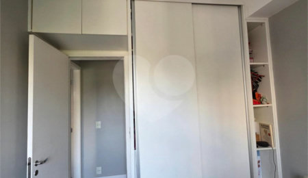 Apartamento à venda com 2 quartos, sendo 1 suíte,  em Vila Andrade, São Paulo, SP