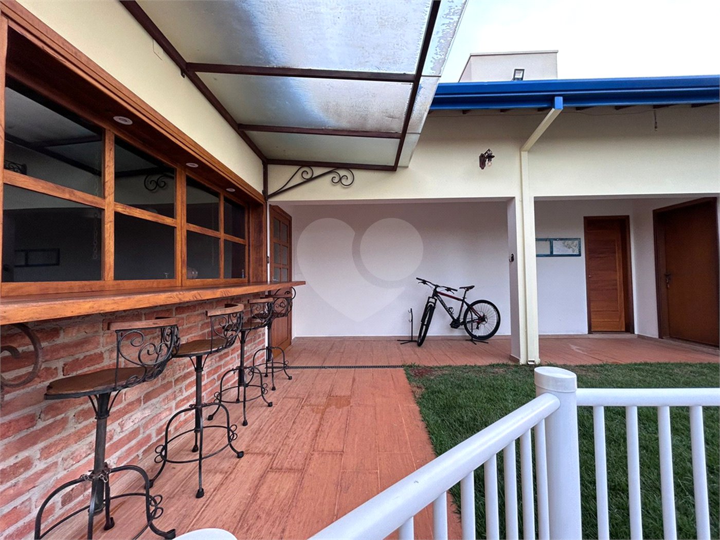 Casa à venda com 5 quartos, sendo 2 suítes, em Parque Residencial Colina das Estrelas, Tatuí, SP