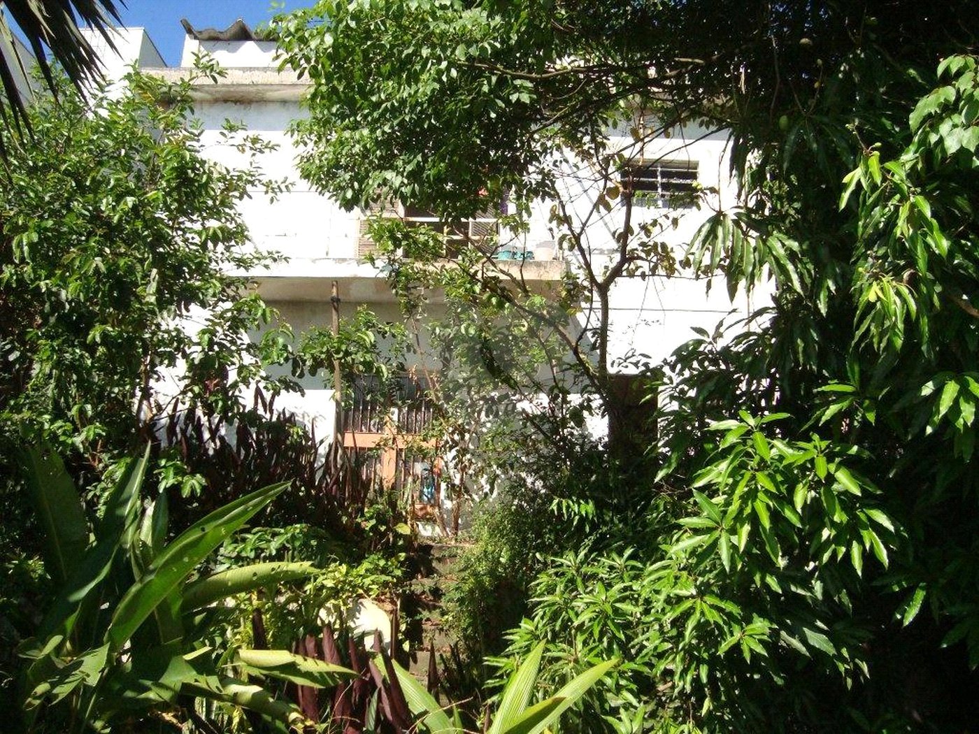 Casa à venda com 3 suítes em Jardim Leonor, São Paulo, SP