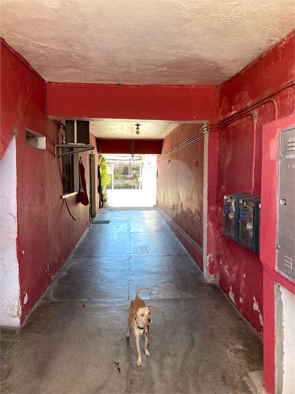 Sobrado à venda com 4 quartos em Jardim Cacique, Suzano, SP