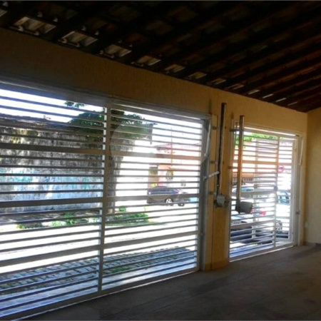 Casa à venda com 3 quartos, sendo 1 suíte, em Vila São Francisco, Suzano, SP
