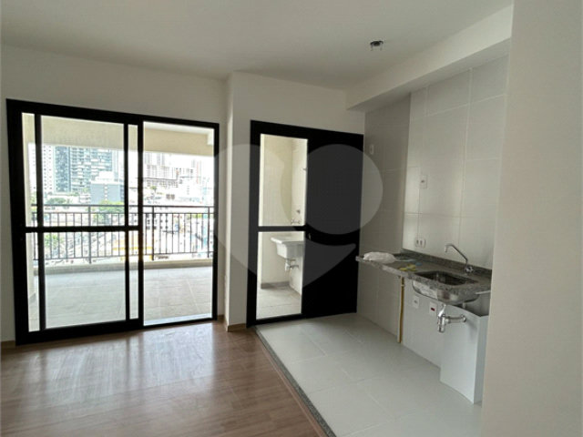 Apartamento para alugar com 3 quartos, sendo 1 suíte,  em Ipiranga, São Paulo, SP
