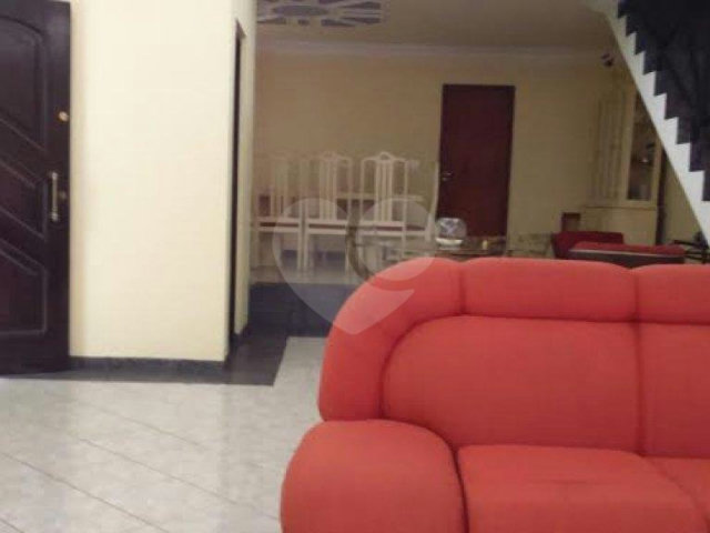 Sobrado à venda com 4 quartos, sendo 3 suítes,  em Vila Maria Alta, São Paulo, SP