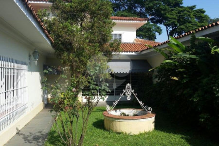 Casa à venda com 3 quartos, sendo 1 suíte, em Butantã, São Paulo, SP