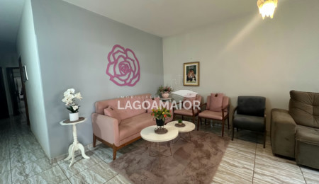 Casa à venda com 3 quartos, sendo 1 suíte,  em Jardim Brasília, Três Lagoas, MS
