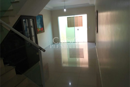 Sobrado à venda com 3 quartos, sendo 1 suíte,  em Wanel Ville, Sorocaba, SP