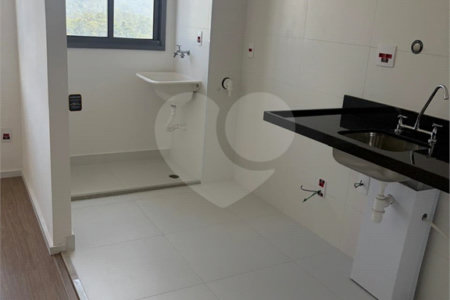 Apartamento à venda com 1 quarto em Vila Mogilar, Mogi das Cruzes, SP