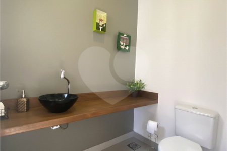Casa à venda com 6 quartos, sendo 5 suítes, no condomínio Monte Belo, Salto - SP