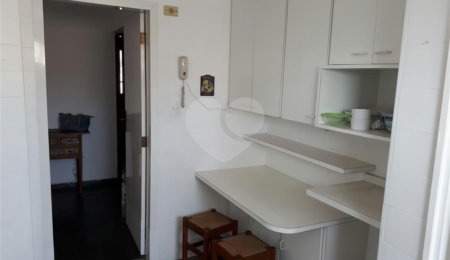 Apartamento à venda com 3 quartos, sendo 1 suíte,  em Chácara Santo Antônio, São Paulo, SP