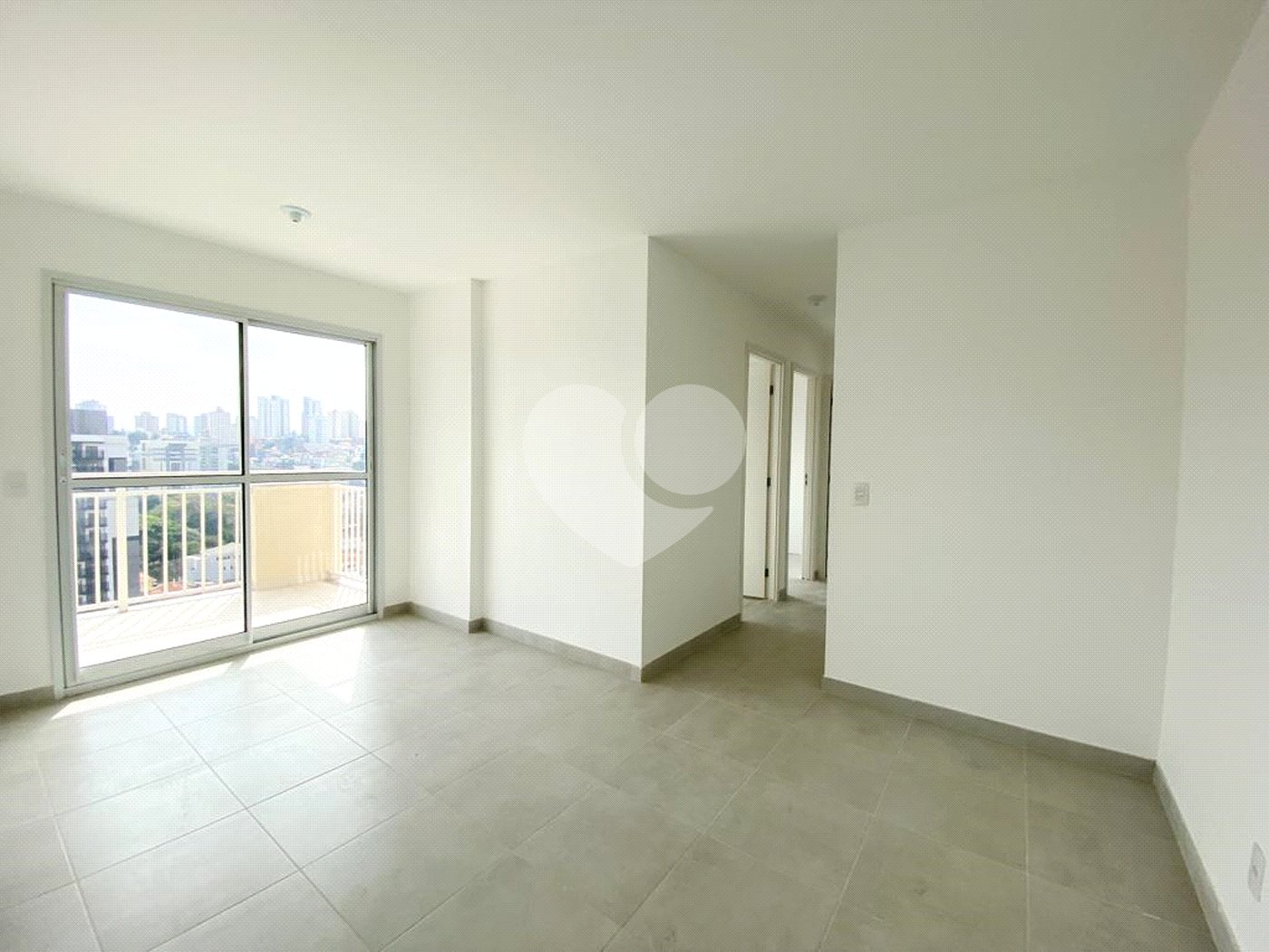 Apartamento à venda com 3 quartos, sendo 1 suíte,  em Parada Inglesa, São Paulo, SP