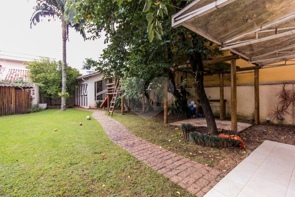Casa à venda com 4 quartos, sendo 2 suítes, em Brooklin, São Paulo, SP