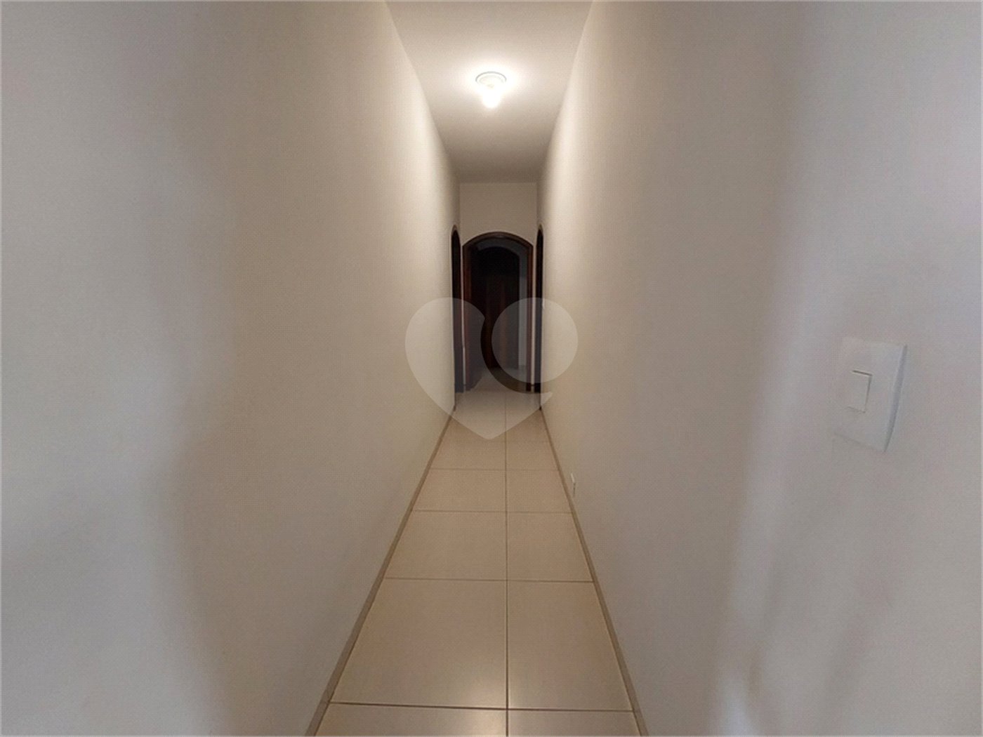 Casa à venda com 5 quartos, sendo 3 suítes, no Centro, Mairiporã, SP
