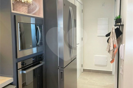 Apartamento à venda com 3 quartos, sendo 1 suíte,  em Vila Mariana, São Paulo, SP