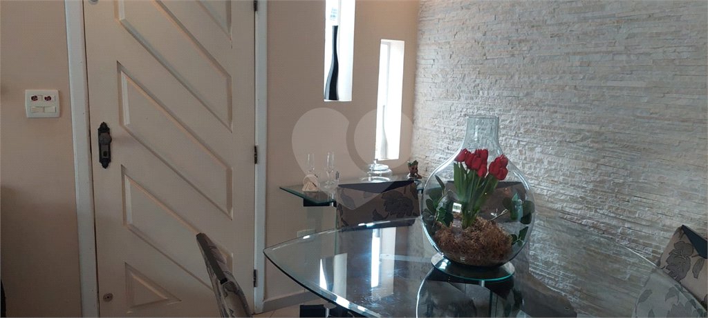 Sobrado à venda com 3 quartos, sendo 1 suíte, em Vila Constança, São Paulo, SP