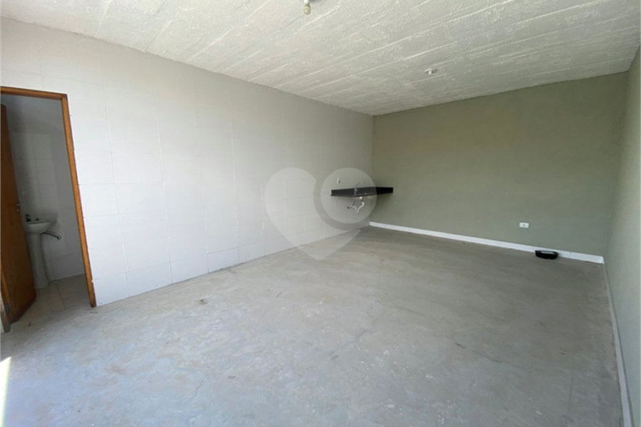 Casa para alugar com 3 quartos, sendo 1 suíte,  no condomínio Villagio DI Maria, São Paulo - SP