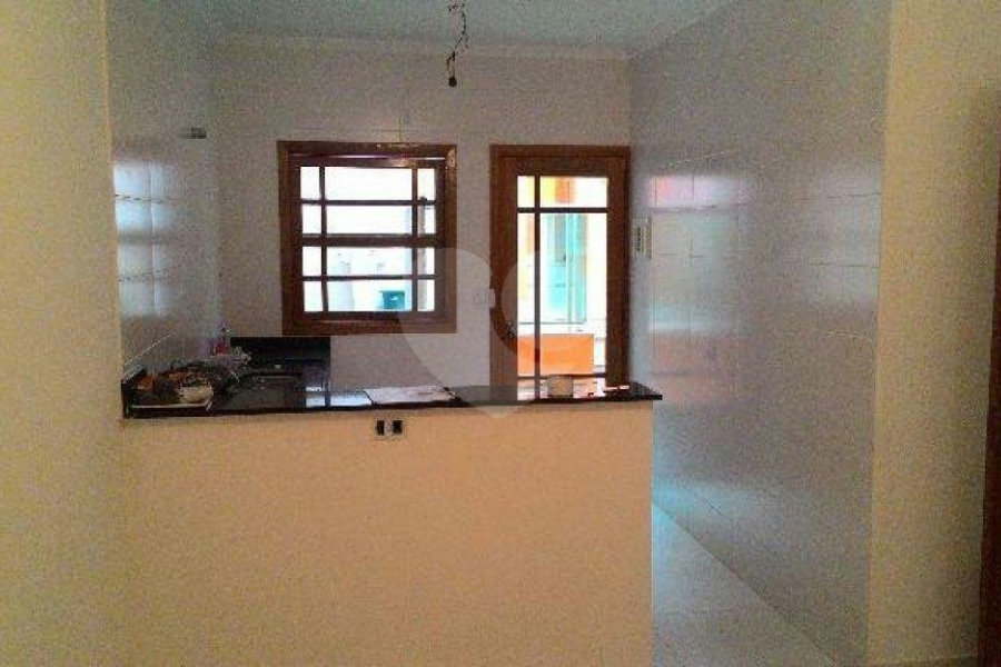 Casa à venda com 3 suítes em Vila Paiva, São Paulo, SP