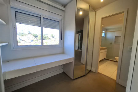 Apartamento à venda com 3 suítes em Vila Ipojuca, São Paulo, SP
