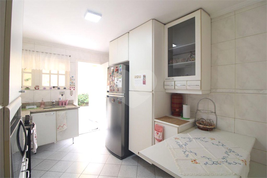 Sobrado à venda com 3 quartos, sendo 1 suíte,  em Jardim Prudência, São Paulo, SP