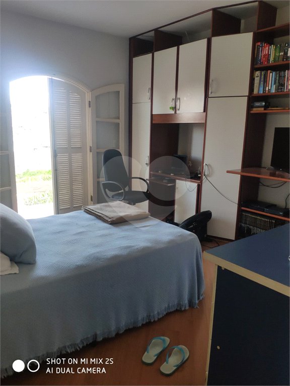 Sobrado à venda com 4 quartos, sendo 1 suíte, em Chácara Jafet, Mogi das Cruzes, SP