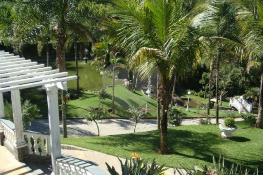 Sobrado à venda com 5 suítes em Juqueri Mirim, Mairiporã, SP
