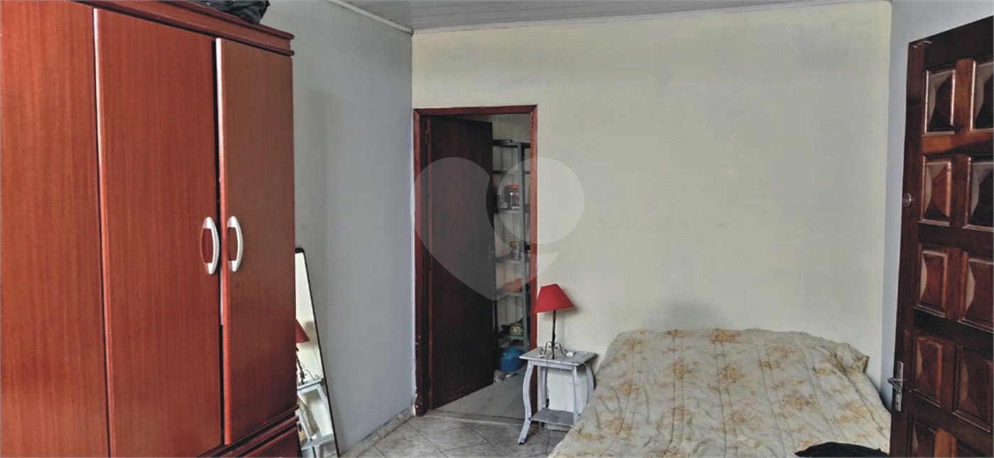 Casa Térrea à venda com 4 quartos, sendo 1 suíte, em Vila Gustavo, São Paulo, SP
