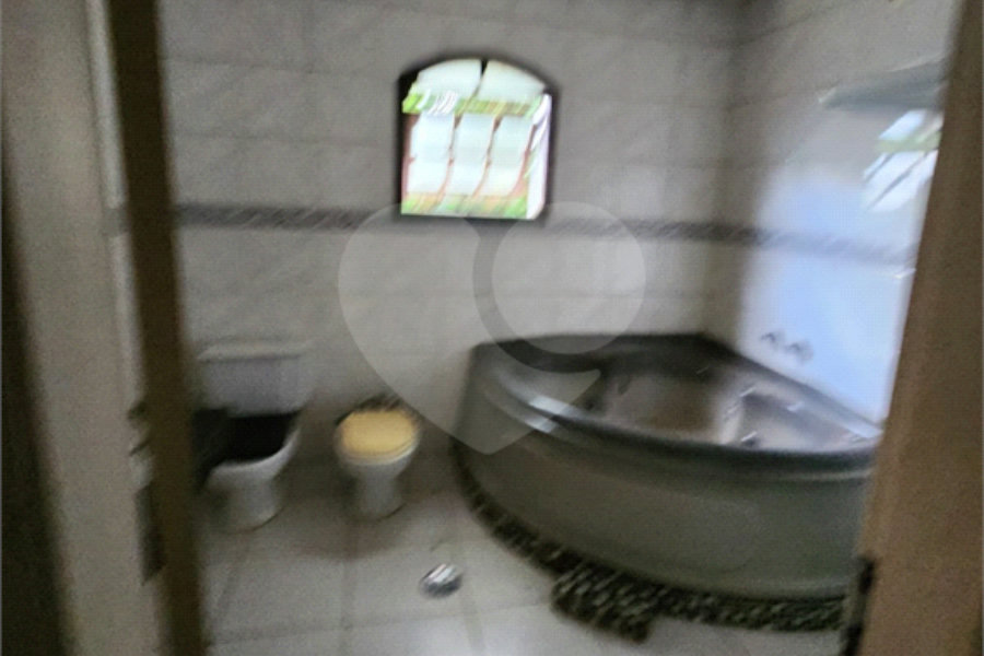 Casa à venda com 4 suítes no condomínio Alpes da Cantareira, Mairiporã - SP