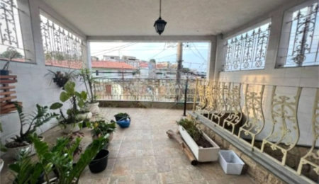 Sobrado à venda com 3 quartos, sendo 1 suíte,  em Tremembé, São Paulo, SP