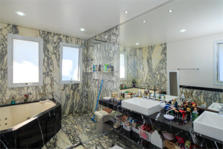 Casa à venda com 4 suítes no condomínio Vila Alba, São Paulo - SP