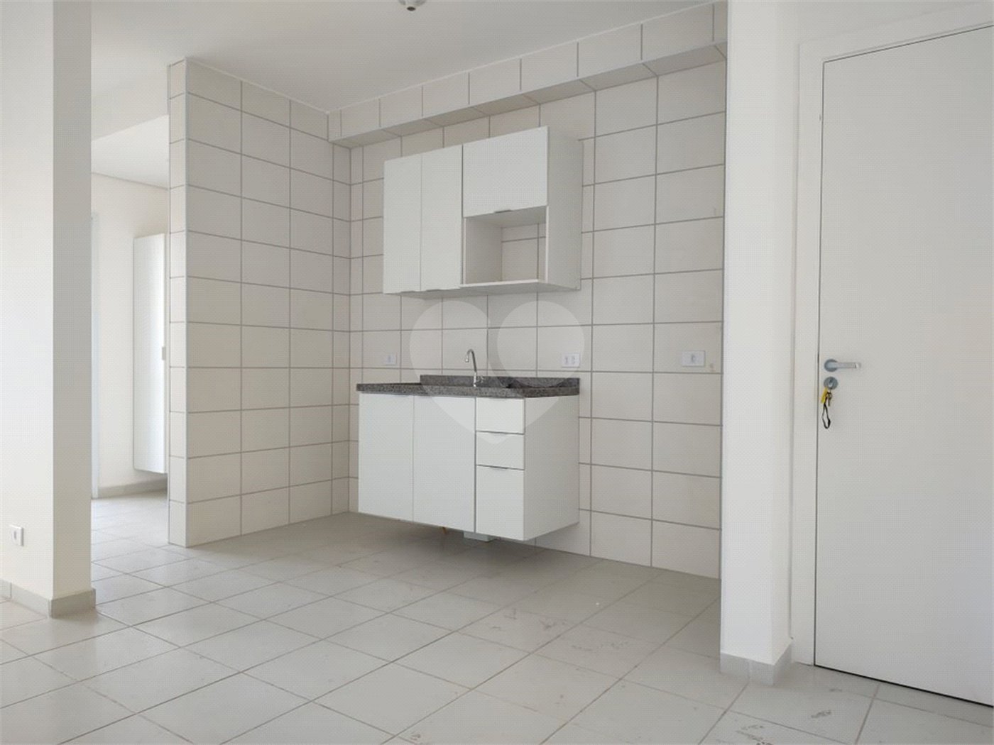 Apartamento para alugar com 2 quartos, sendo 1 suíte,  em Jardim das Palmeiras, Atibaia, SP