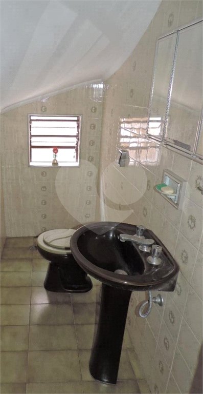 Sobrado à venda com 4 quartos em Vila Ipojuca, São Paulo, SP