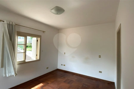 Casa para venda ou aluguel - Condomínio São Paulo II - Cotia.