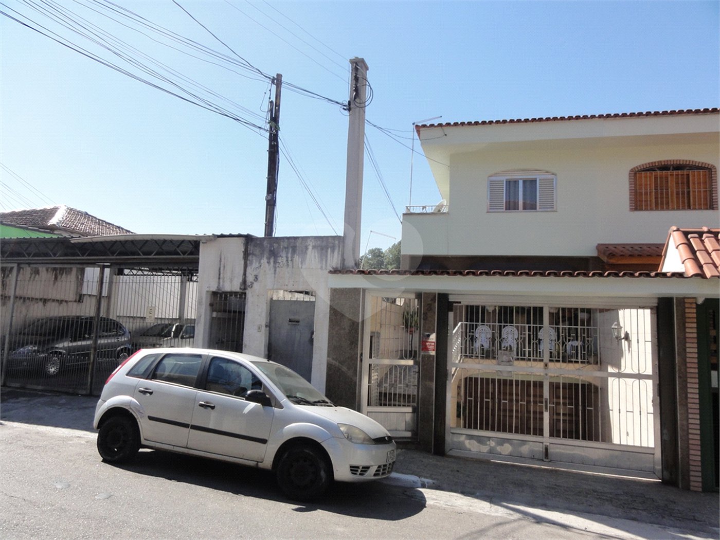 Sobrado à venda com 6 quartos, sendo 4 suítes, em Tremembé, São Paulo, SP